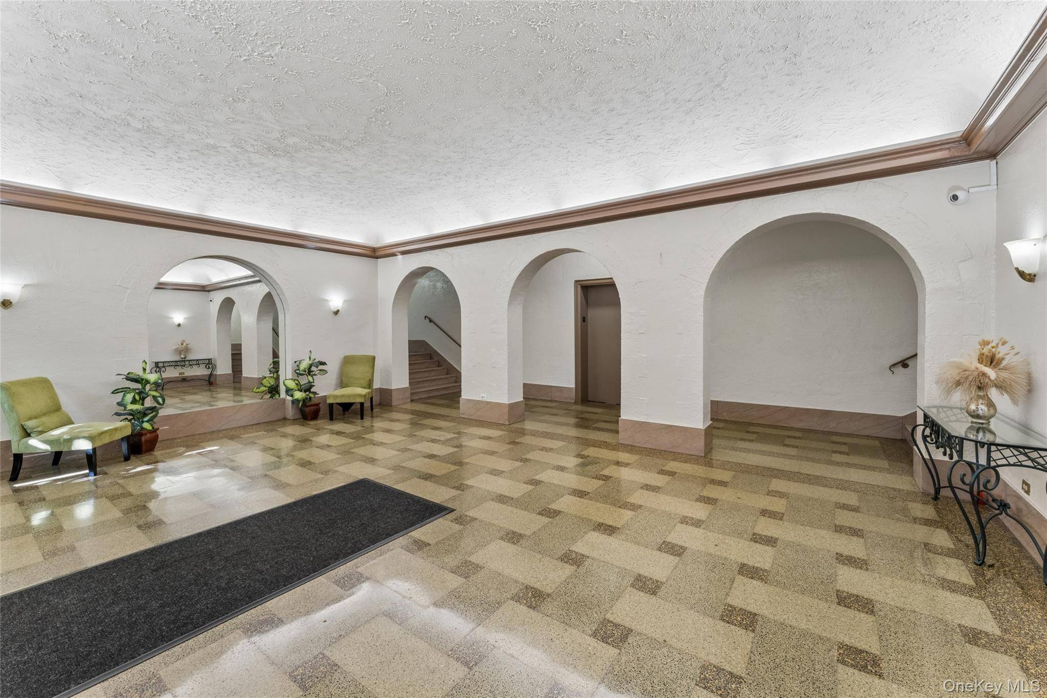 475 Bronx River RD #3F, Yonkers, NY 10704