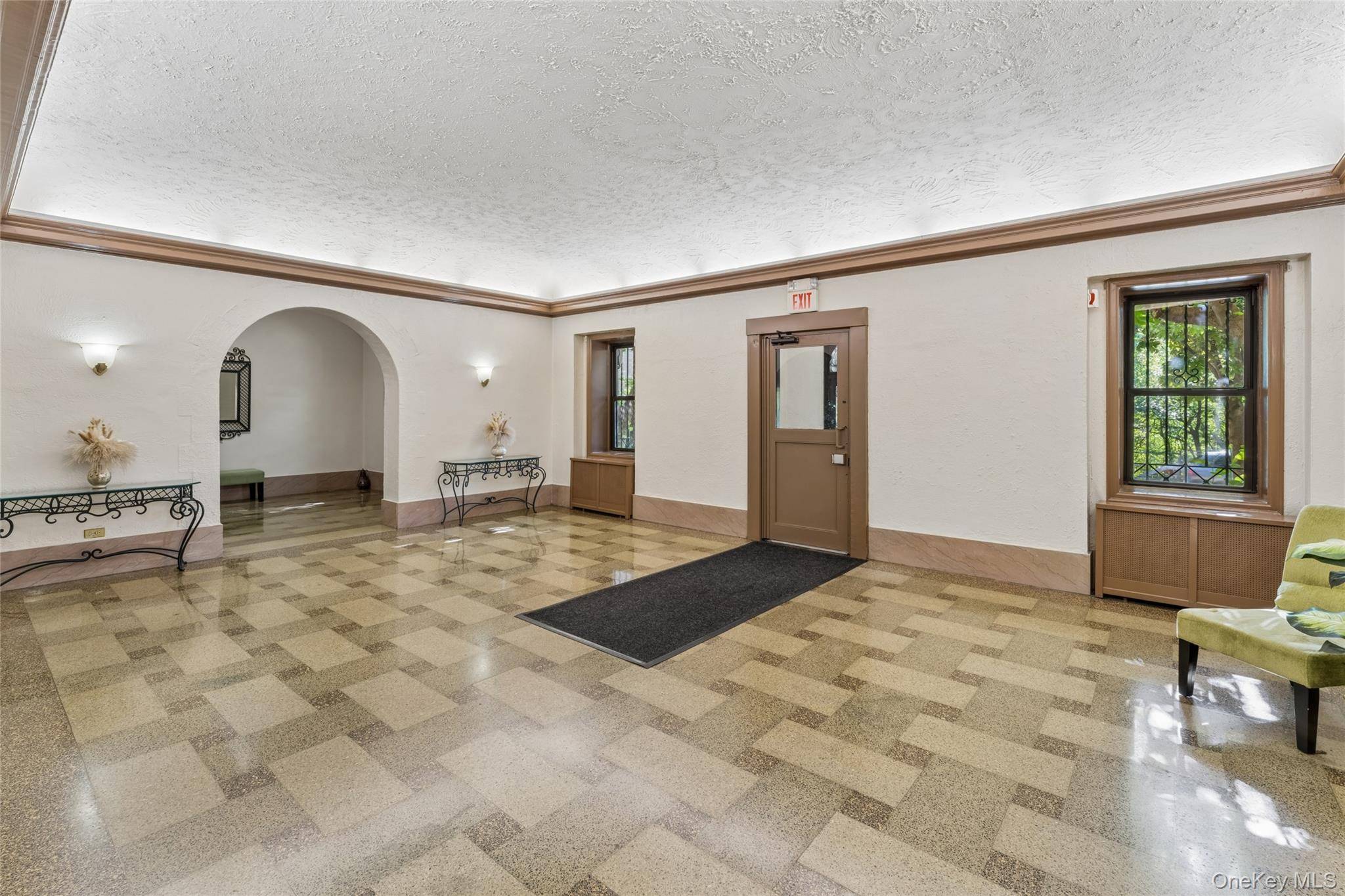 475 Bronx River RD #3F, Yonkers, NY 10704