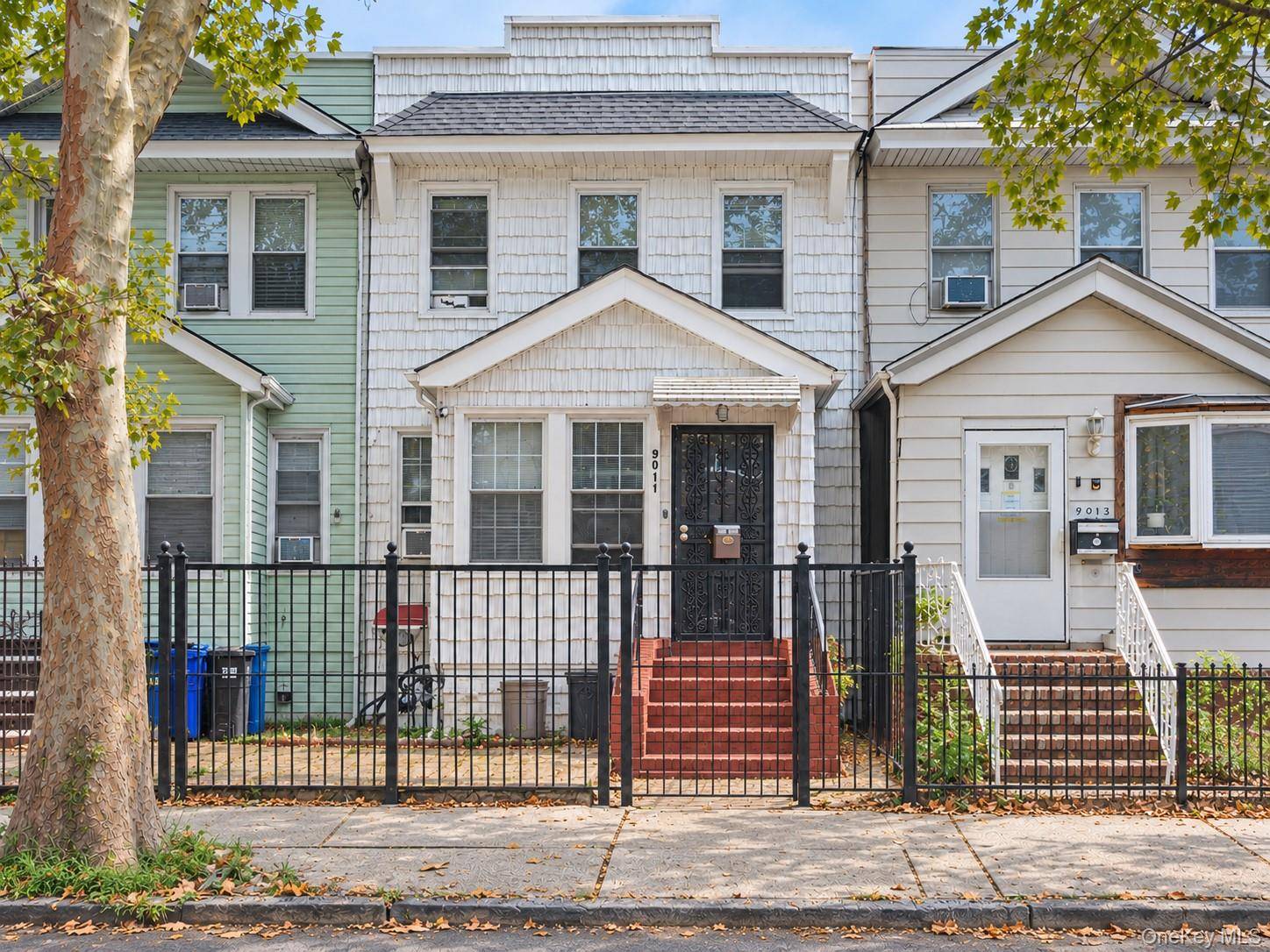 90-11 80th ST, Woodhaven, NY 11421
