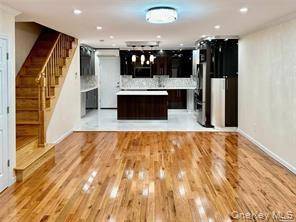 9911 Ascan AVE, Forest Hills, NY 11375