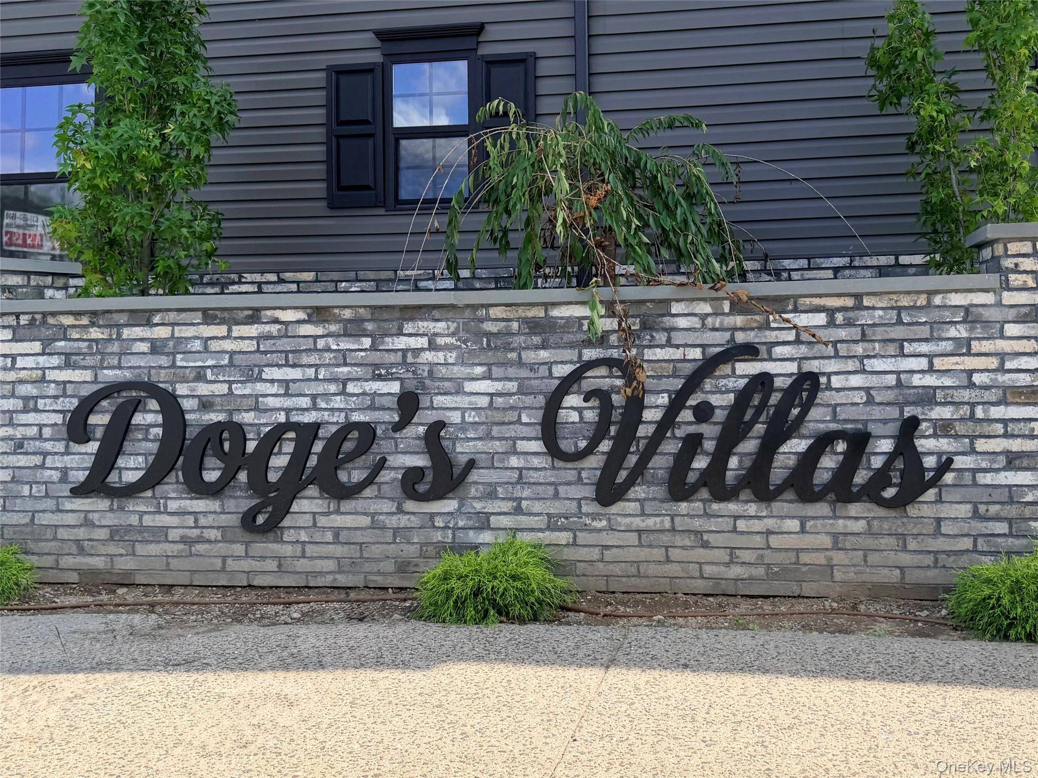 1220 Doges Prom #1B, Copiague, NY 11757