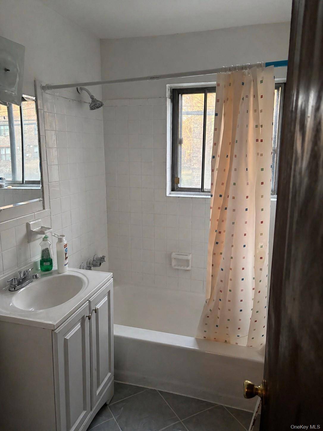 401 E 4th ST, Mount Vernon, NY 10553