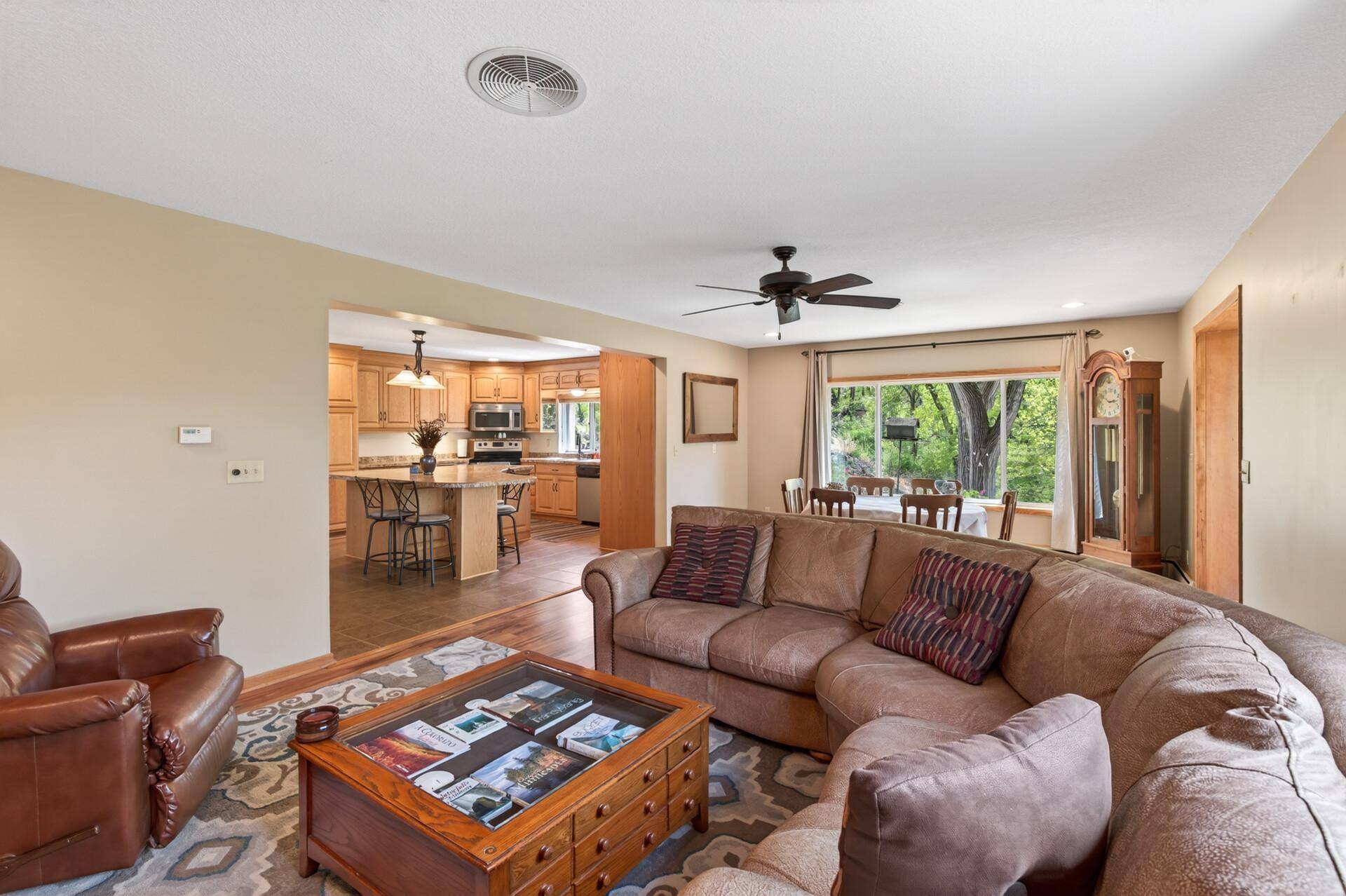 9551 Riverview RD, Eden Prairie, MN 55347