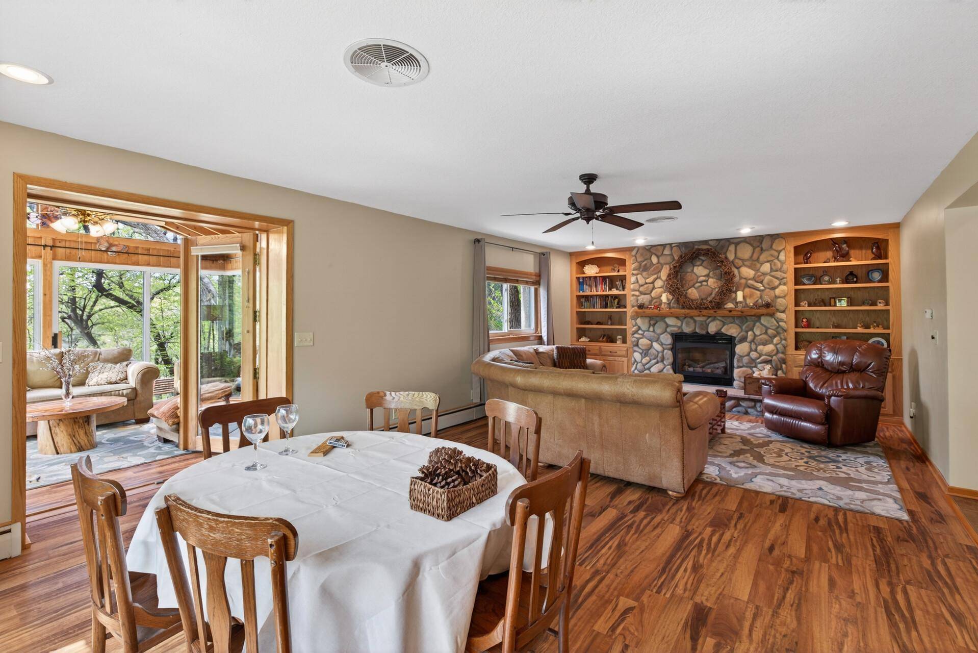 9551 Riverview RD, Eden Prairie, MN 55347