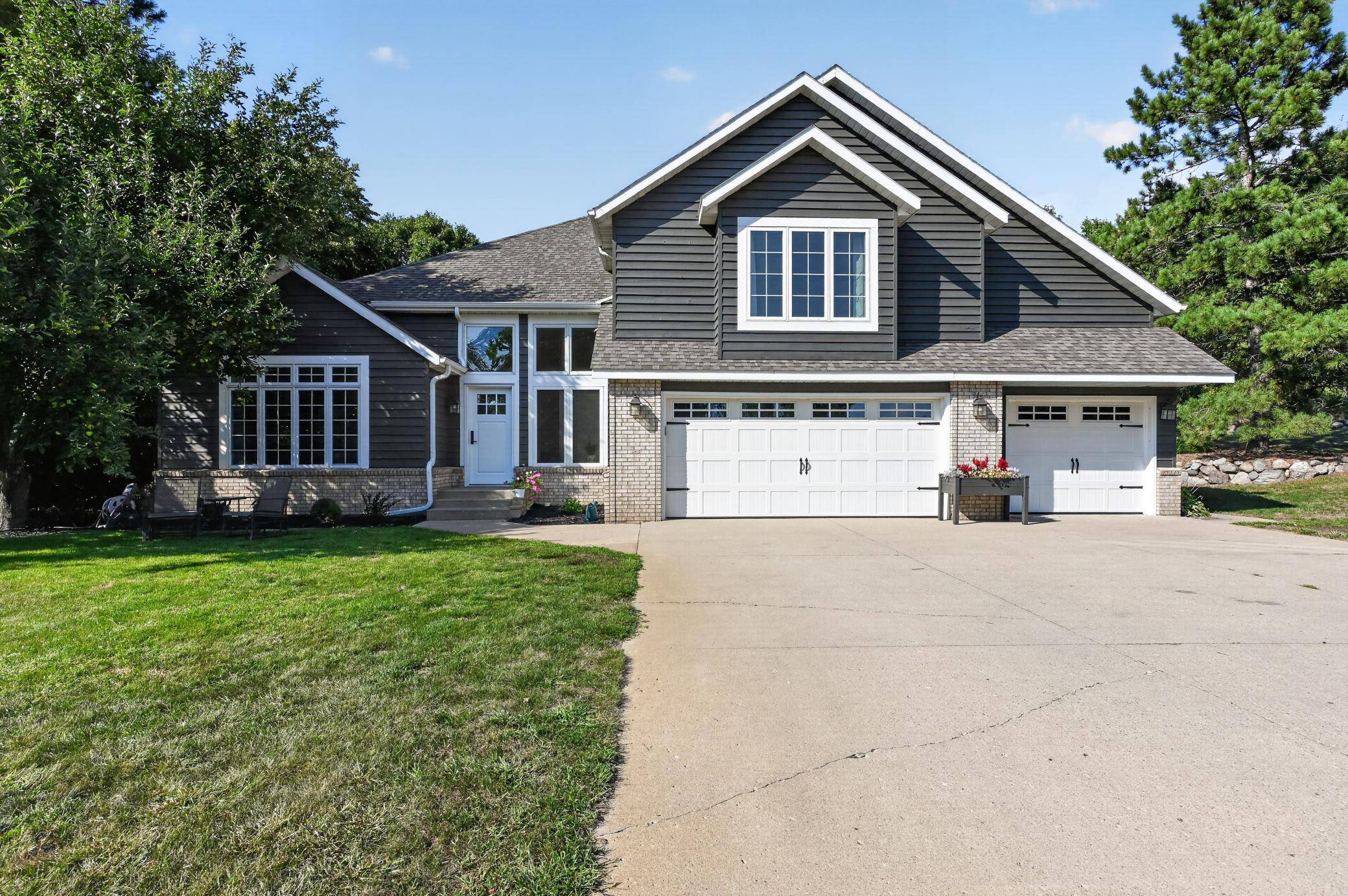 3203 Sundance CIR NW, Alexandria, MN 56308
