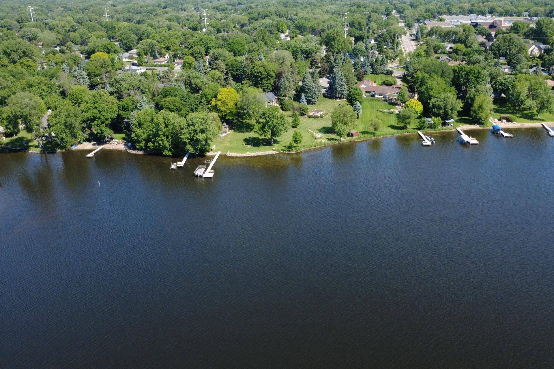 2205 Long Lake RD, New Brighton, MN 55112