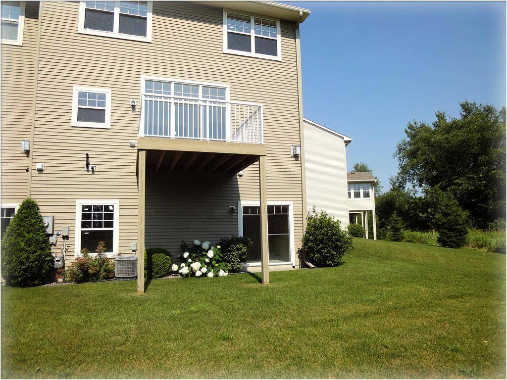16601 50th CT N, Plymouth, MN 55446