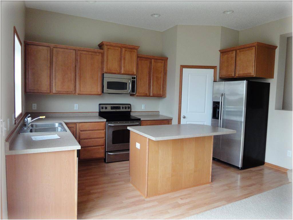 16601 50th CT N, Plymouth, MN 55446