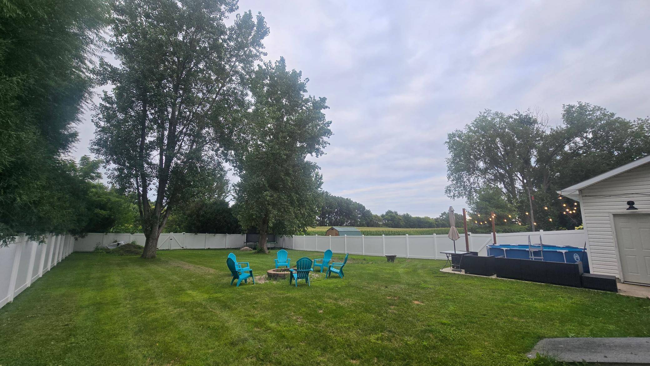 197 2nd ST NE, Clarks Grove, MN 56016