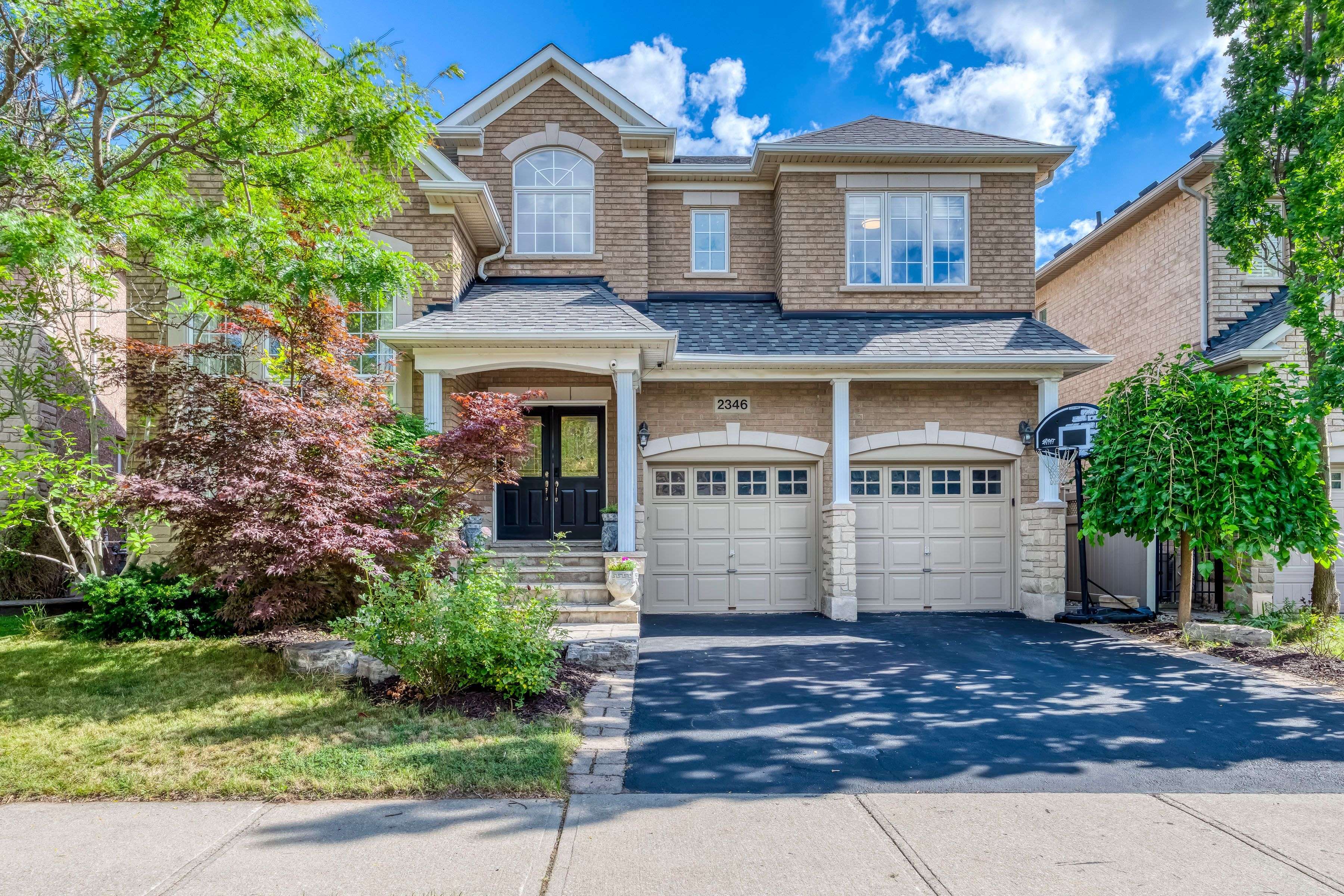 2346 Salcome DR, Oakville, ON L6H 7N3