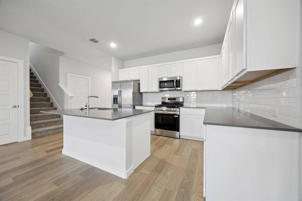 7624 Kingfisher Road, Aubrey, TX 76227