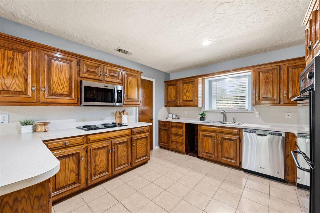 2511 Fawkes Lane, Keller, TX 76262