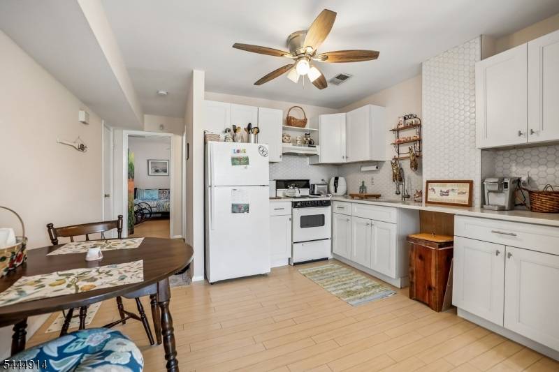 52 Pitman Ave #3I, Neptune Twp., NJ 07756