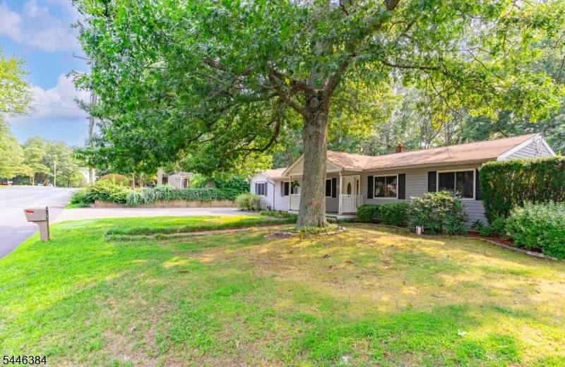 18 N Hope Chapel Rd, Jackson Twp., NJ 08527