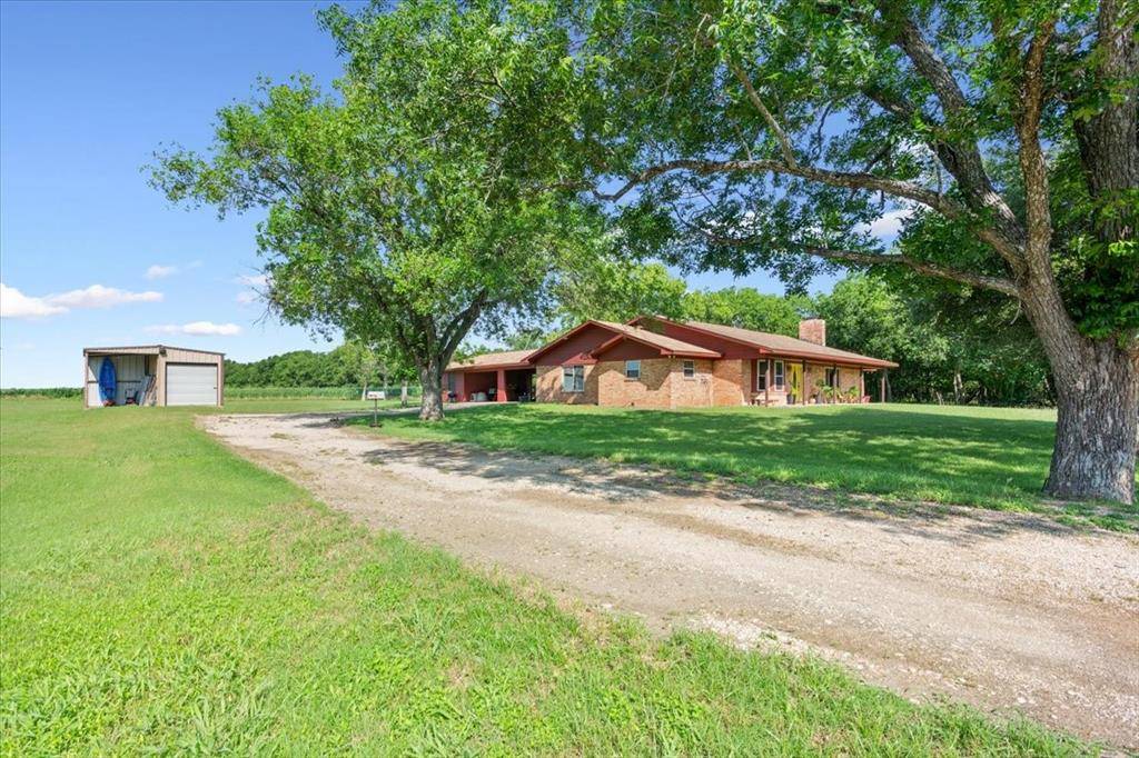 221 County Road 157, Riesel, TX 76682
