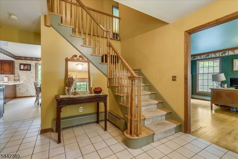 183 School House Rd, Jefferson Twp., NJ 07438