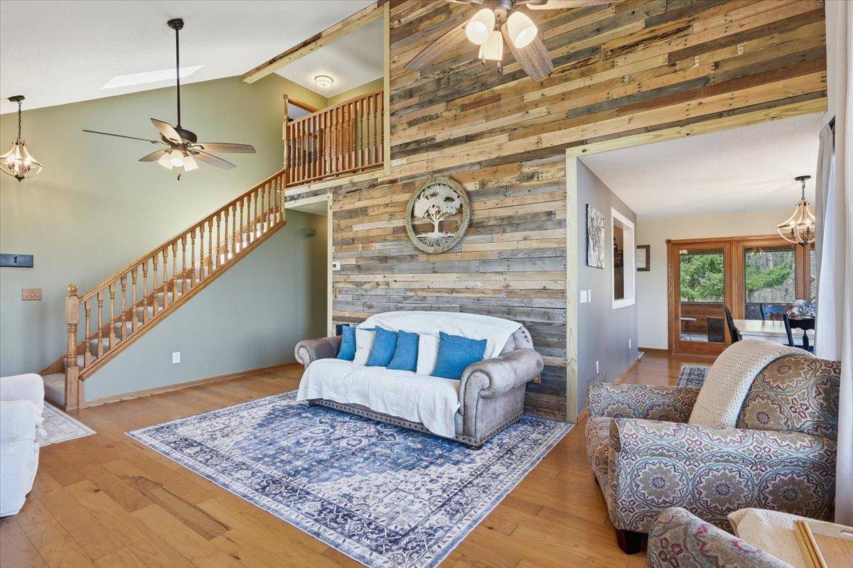1226 Old Mill RD, New Richmond, WI 54017