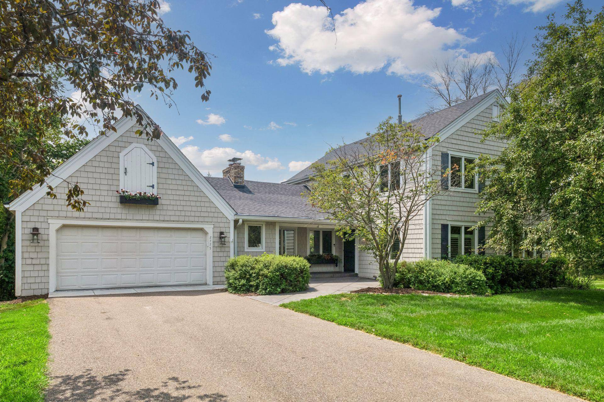 2775 White Oak CIR, Orono, MN 55356