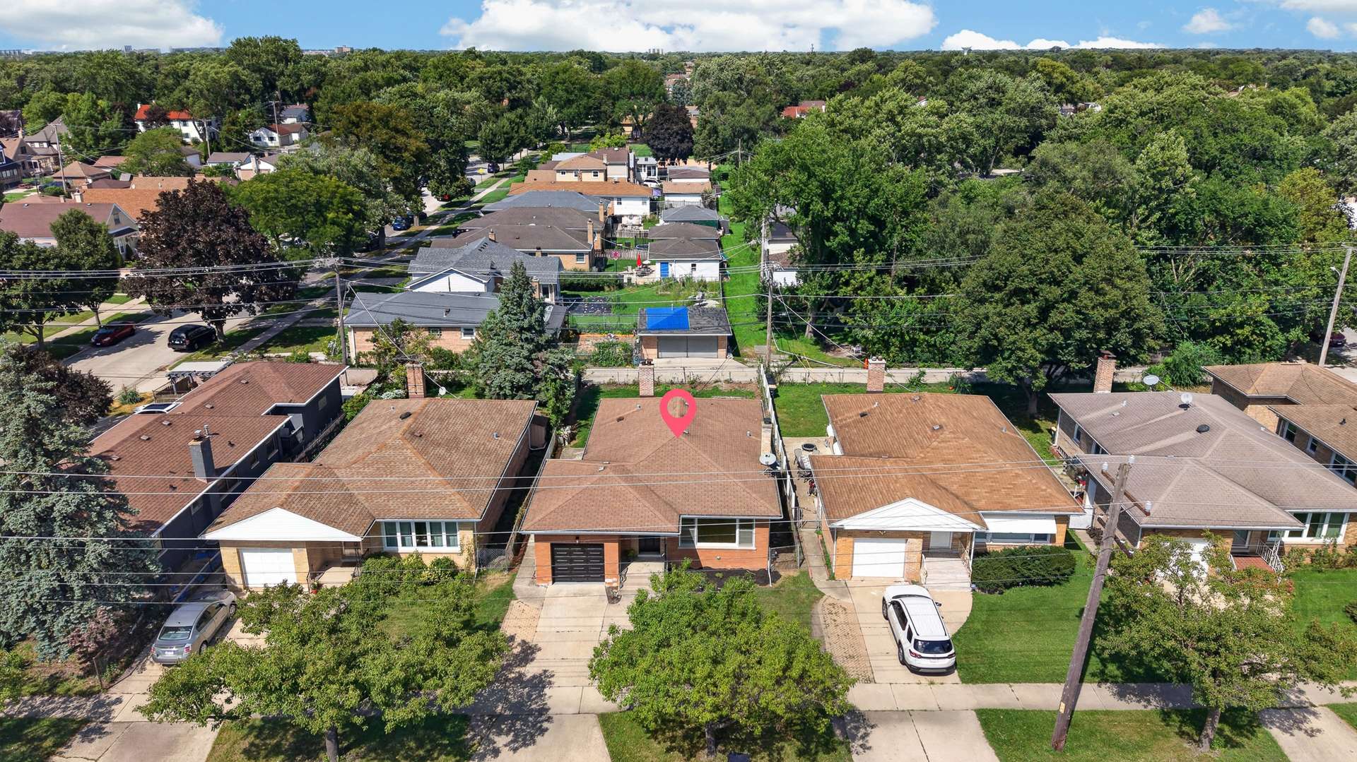 7748 W Oakton ST, Niles, IL 60714
