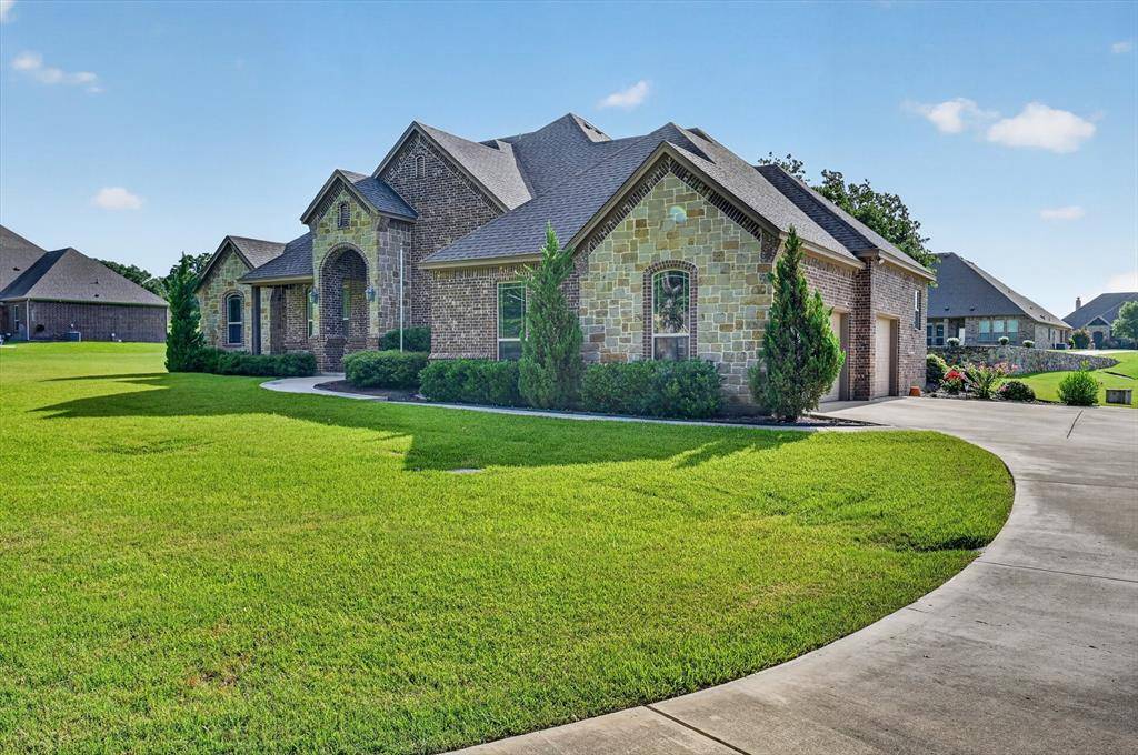 197 Ellis Creek Drive, Weatherford, TX 76085