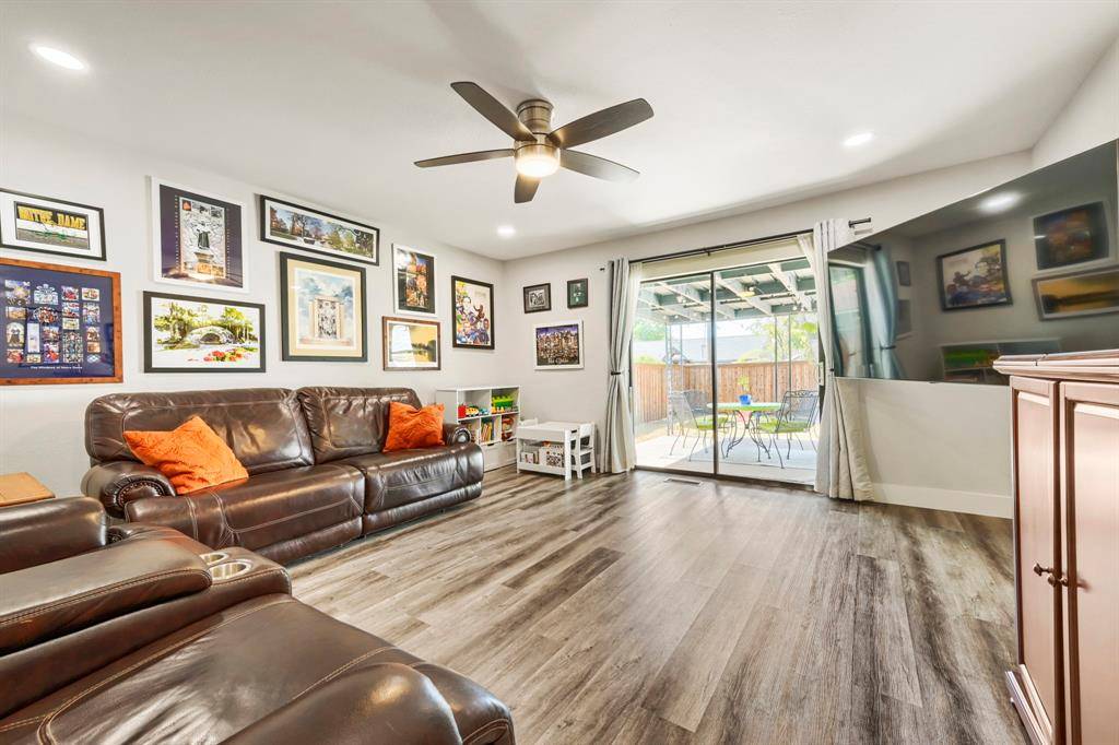 10129 Lingo Lane, Dallas, TX 75228