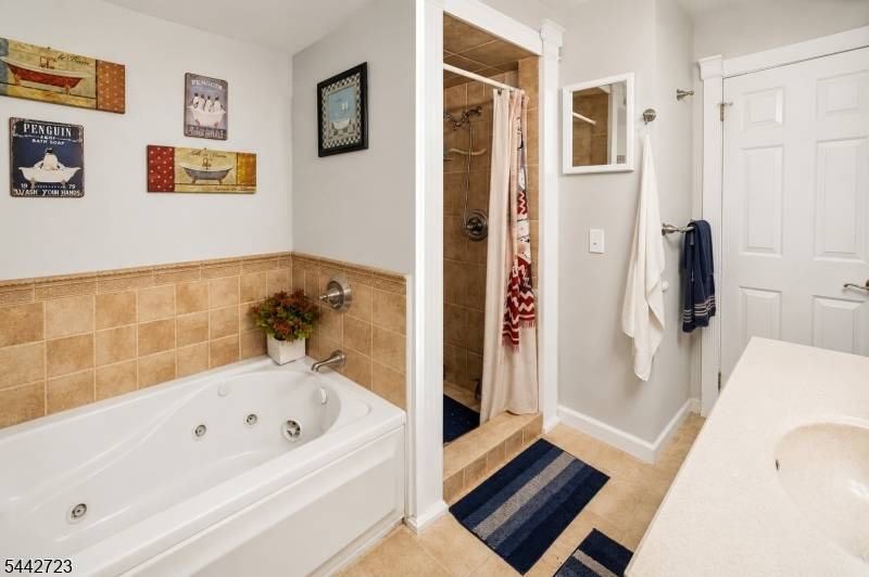 54 Haverhill Ave, Woodland Park, NJ 07424