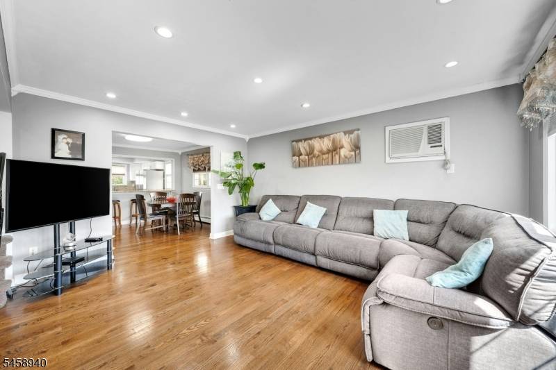 149 Chestnut St, Kearny Town, NJ 07032