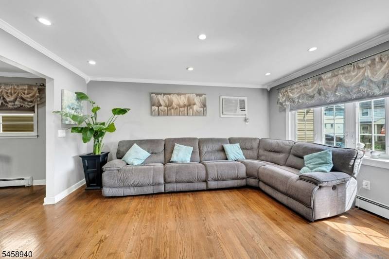 149 Chestnut St, Kearny Town, NJ 07032