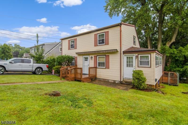 11 Birchwood Rd, Rockaway Boro, NJ 07866