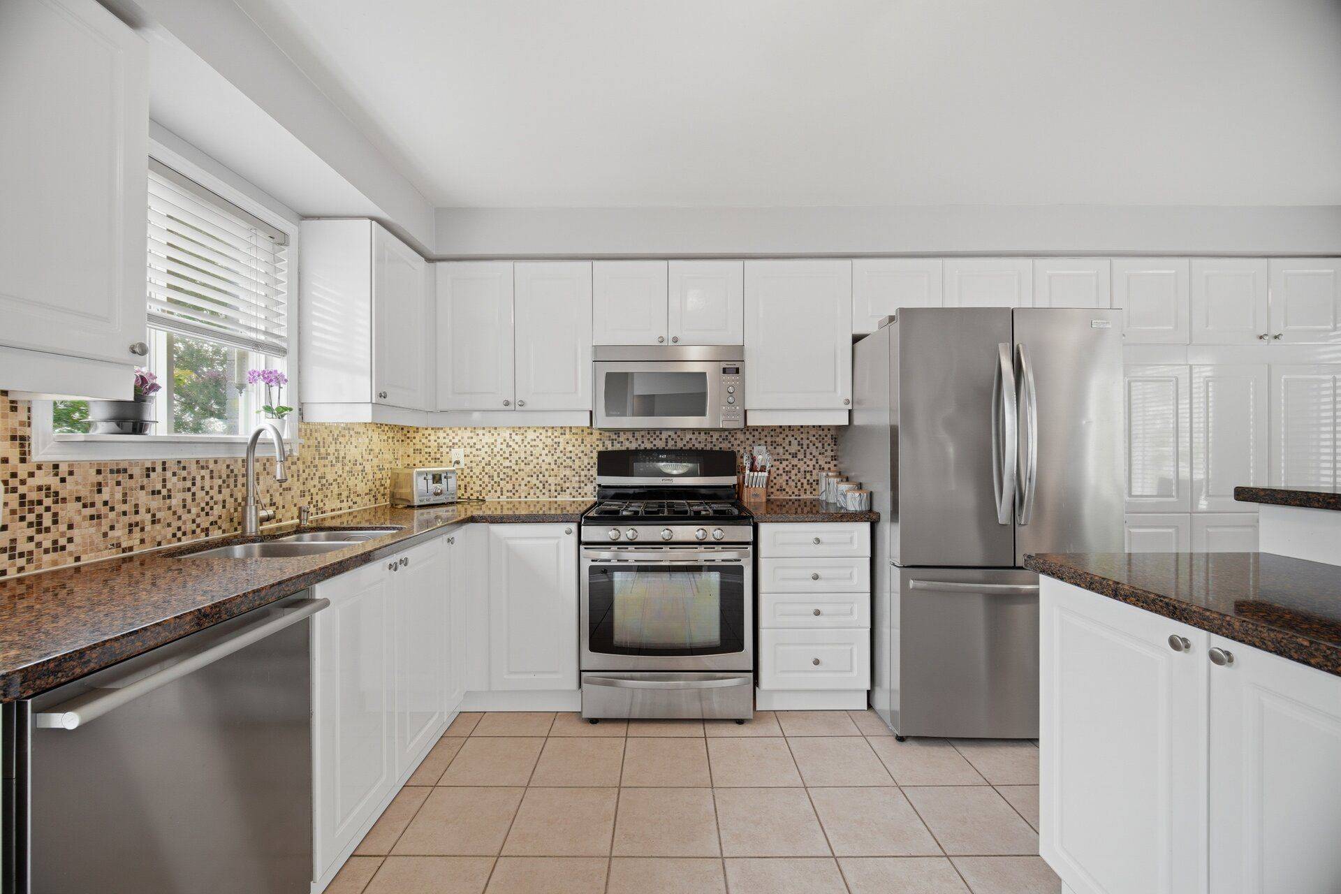 5535 Glen Erin DR #15, Mississauga, ON L5M 6H1