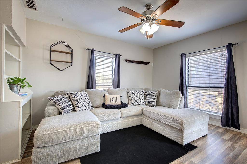 50 County Road 3557, Sulphur Bluff, TX 75481