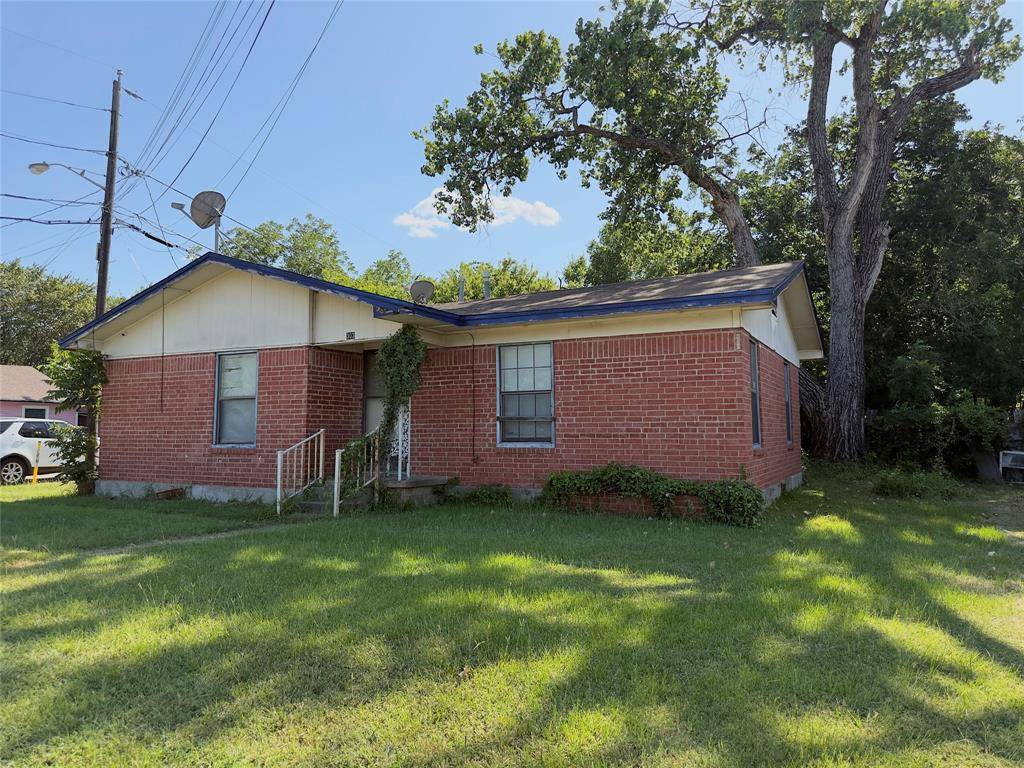 303 N Masters Drive, Dallas, TX 75217