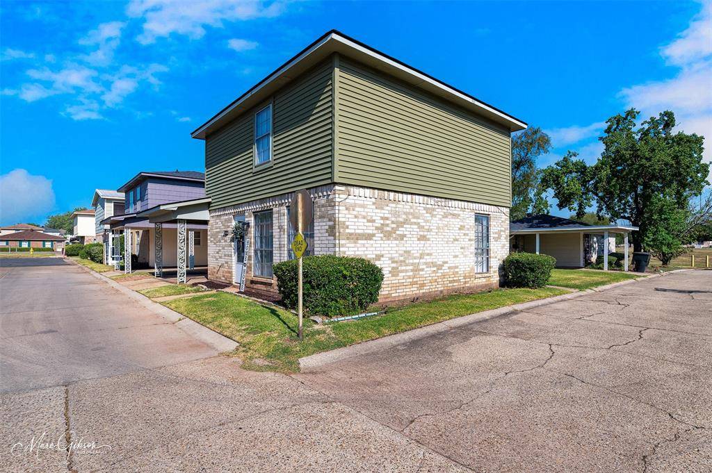 119 Carriage Square Drive, Bossier City, LA 71112