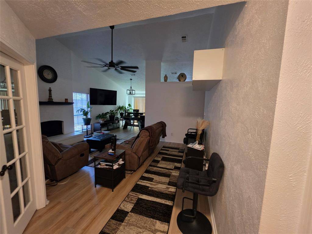 9420 Dumfries Drive, Dallas, TX 75227