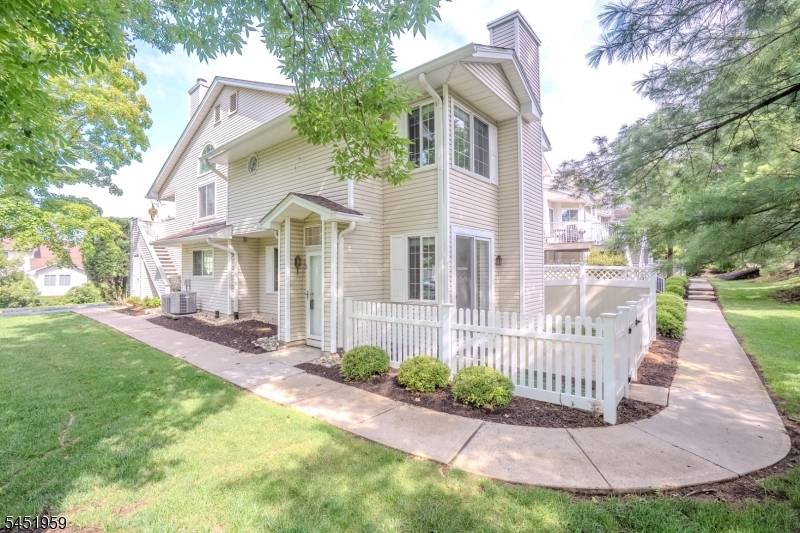 9 Evans Court, Bedminster Twp., NJ 07921
