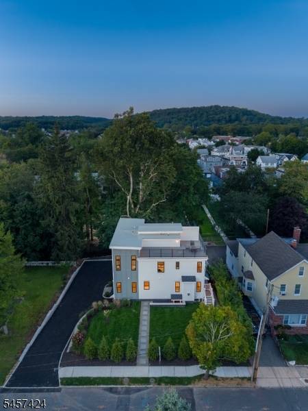 45 B Ocean St #B, Millburn Twp., NJ 07041