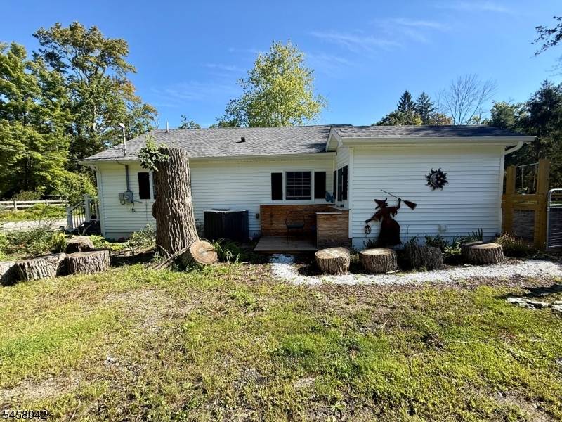 63 Bauer Rd, Frankford Twp., NJ 07860