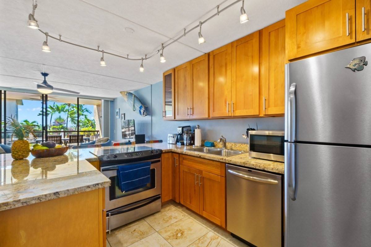75-5865 WALUA RD #A206, Kailua Kona, HI 96740