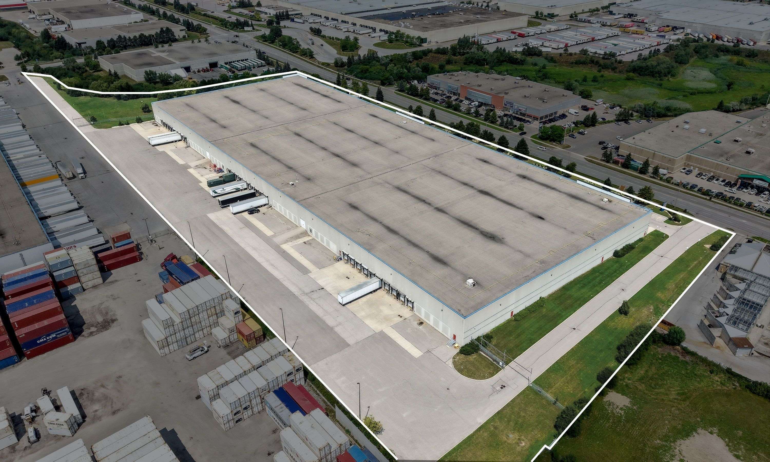 200 Chrysler DR, Brampton, ON L6S 6G8