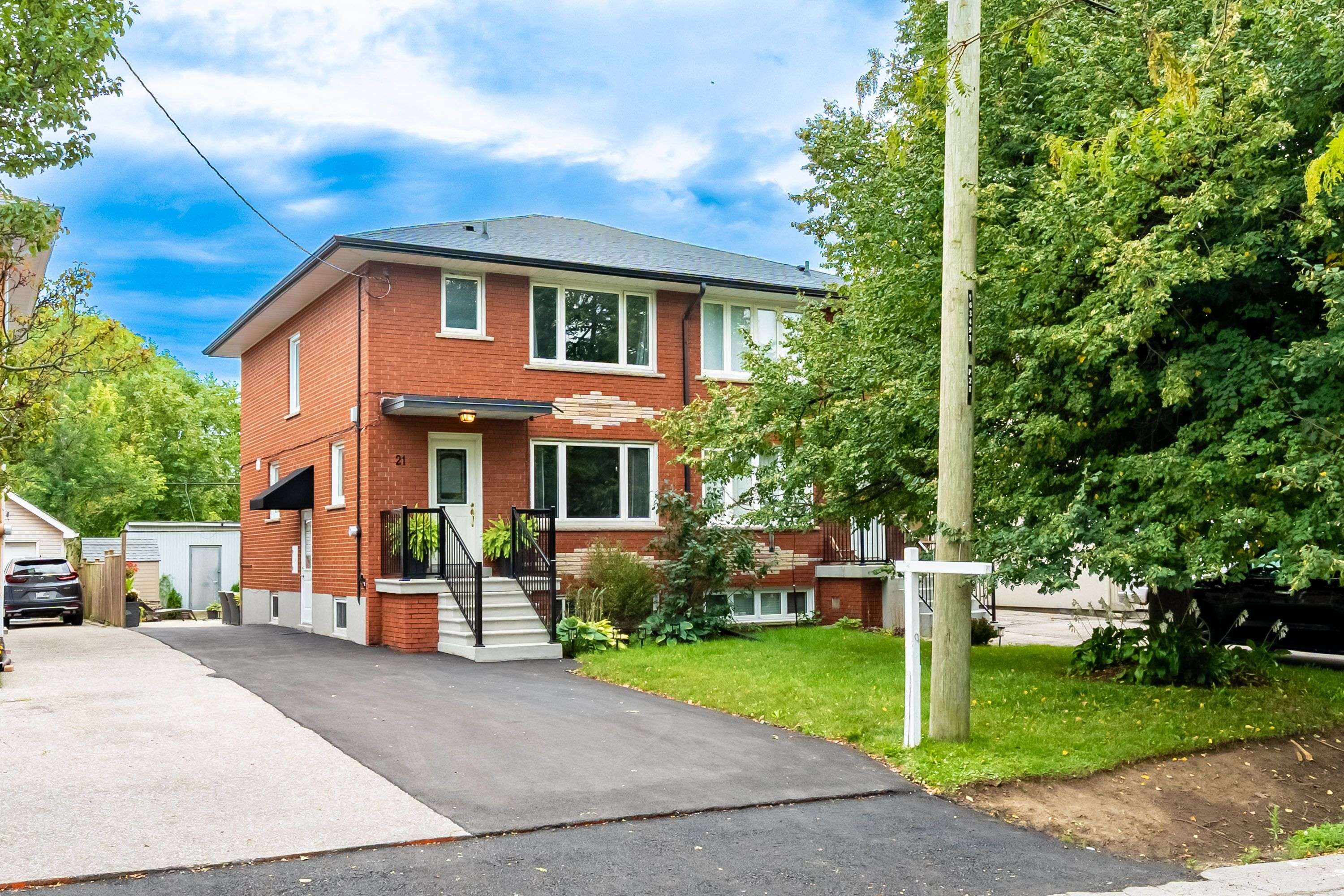 21 Burlingame RD, Toronto W06, ON M8W 1Y7