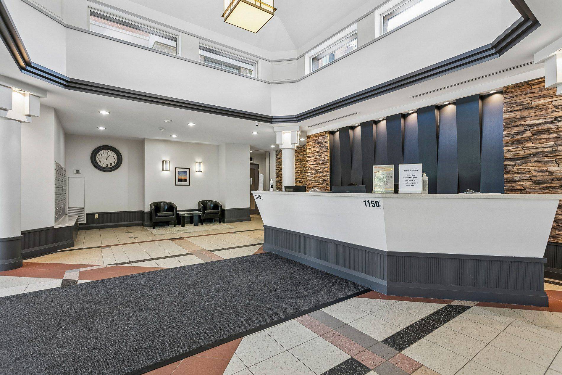 1150 PARKWEST PL #307, Mississauga, ON L5E 3K4