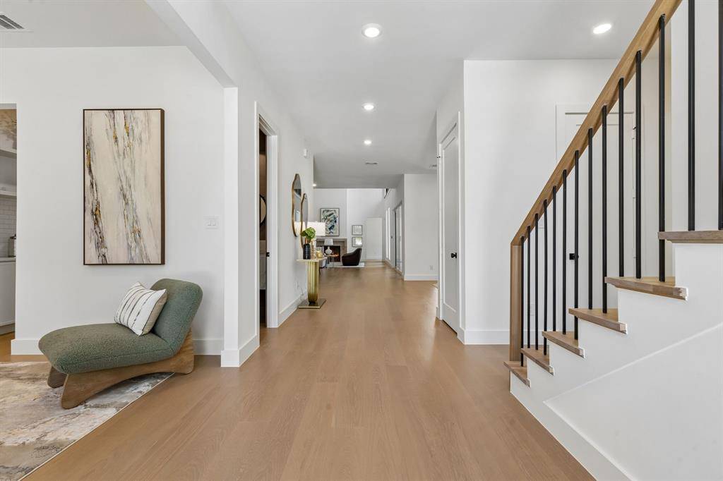 6402 Kenwood Avenue, Dallas, TX 75214
