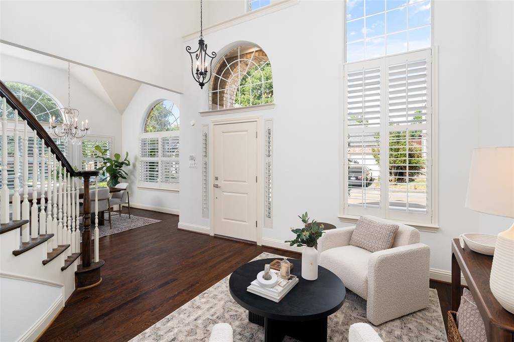 8915 White Pine Lane, Dallas, TX 75238