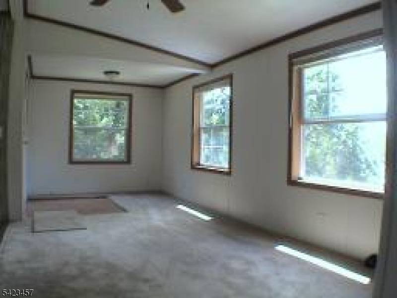 18 Pursel St, Phillipsburg Town, NJ 08865