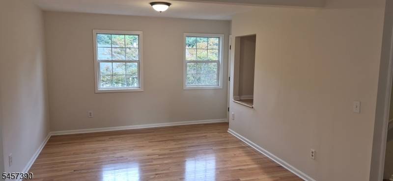 221 Knox Way, Hopatcong Boro, NJ 07843