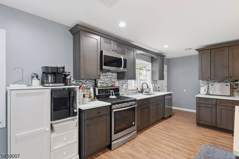 198 Cornell Ave, Rahway City, NJ 07065