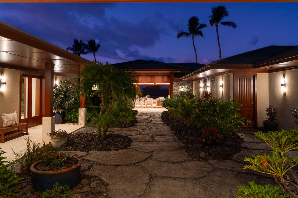 68-1013 KE KAILANI DR, Kamuela, HI 96743