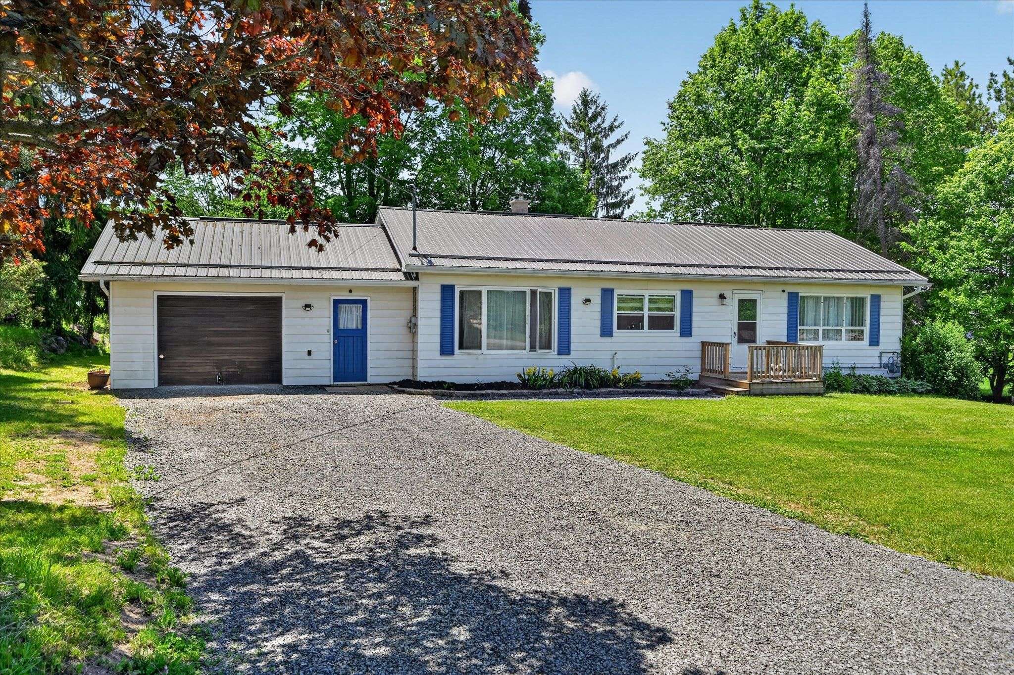 323 St Lawrence ST W, Centre Hastings, ON K0K 2K0
