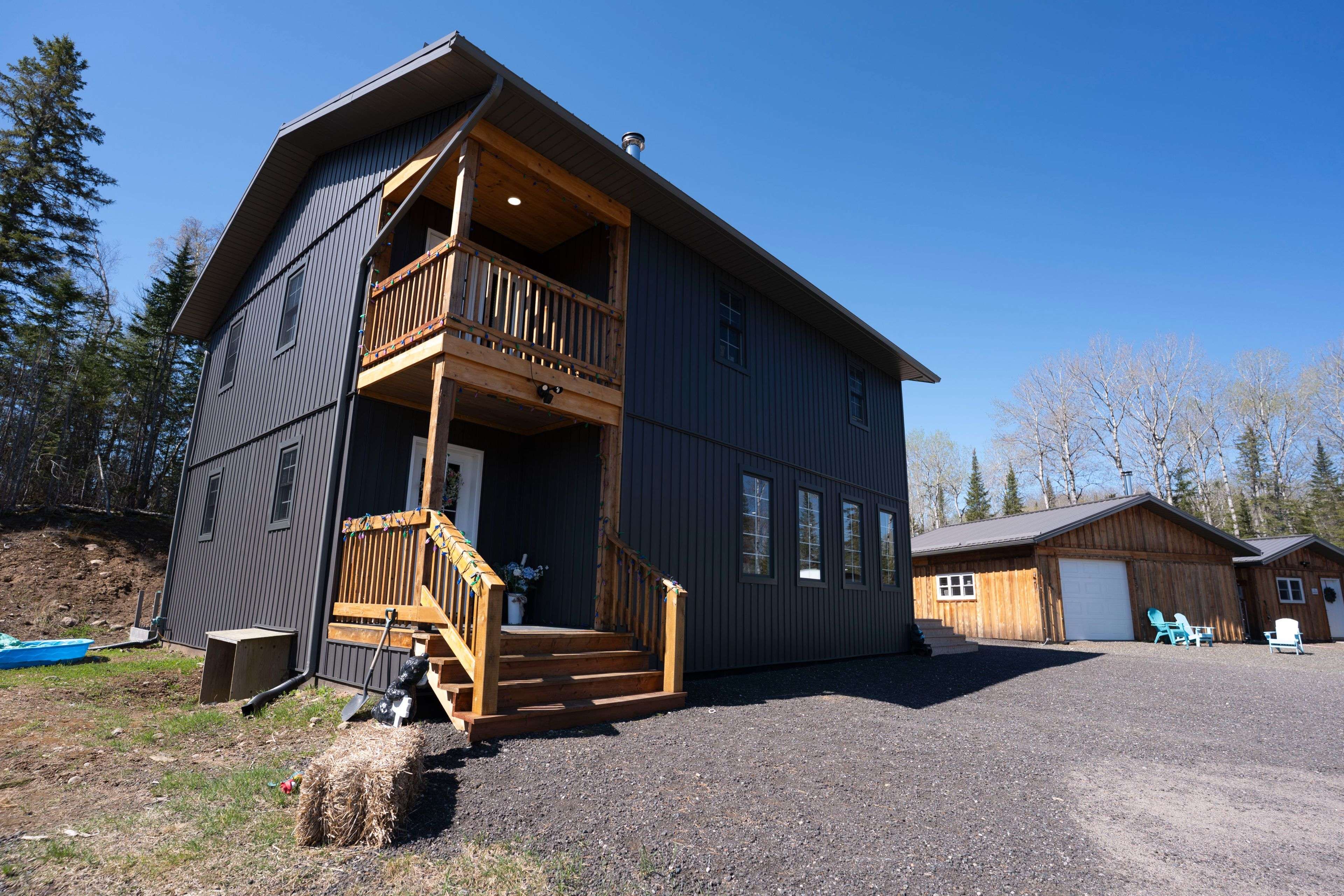 1035 Peterson RD, Thunder Bay Remote Area, ON P7G 0P1