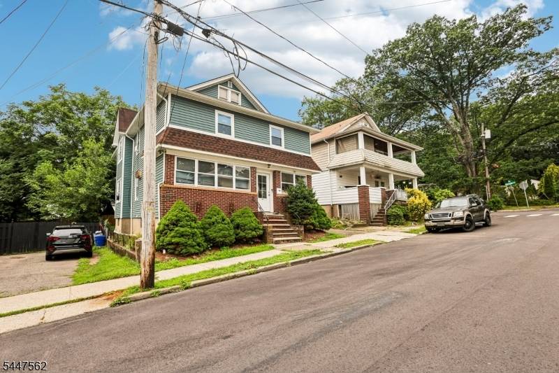 69 Buschmann Ave, Haledon Boro, NJ 07508